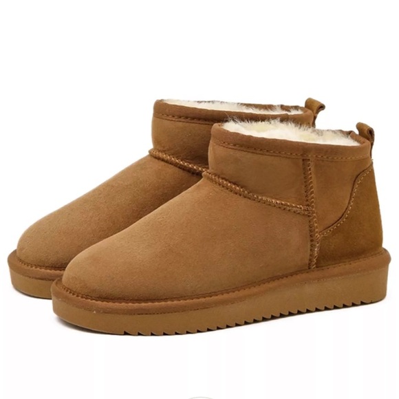 Ultra Mini Style Faux Suede Winter Boots sz 39 - Picture 1 of 8
